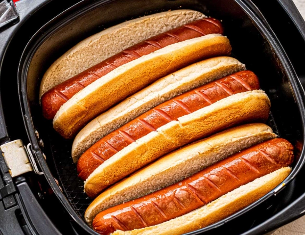 frozen hot dogs air fryer time