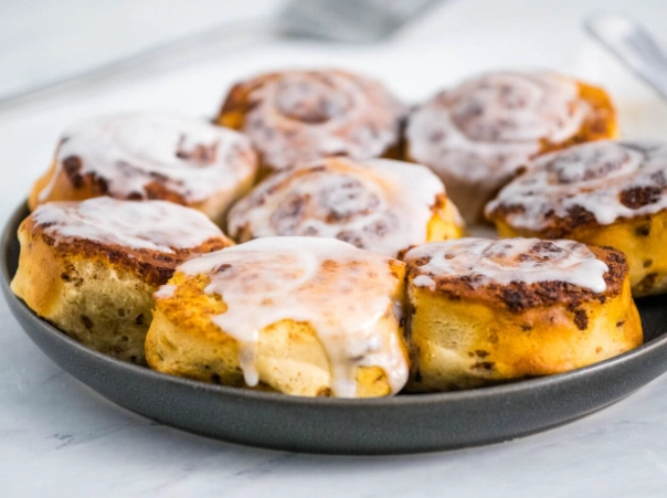 cinnamon rolls in air fryer