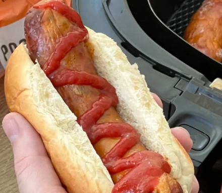 how to cook frozen hot dogs in air fryer