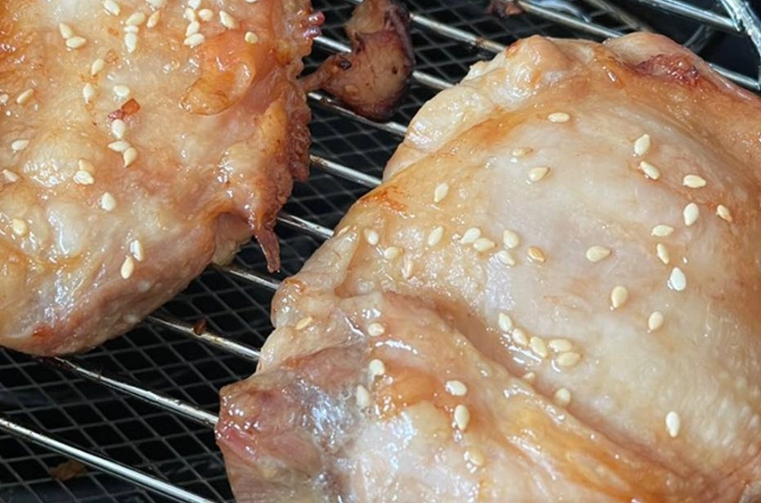 how long to cook chicken breast in air fryer