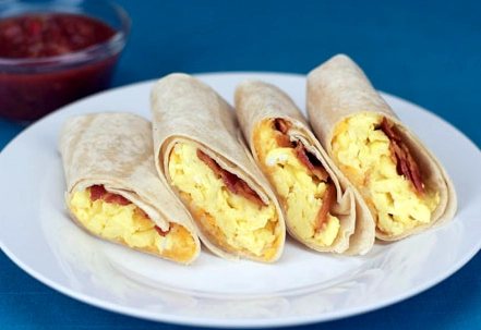 healthy breakfast wraps