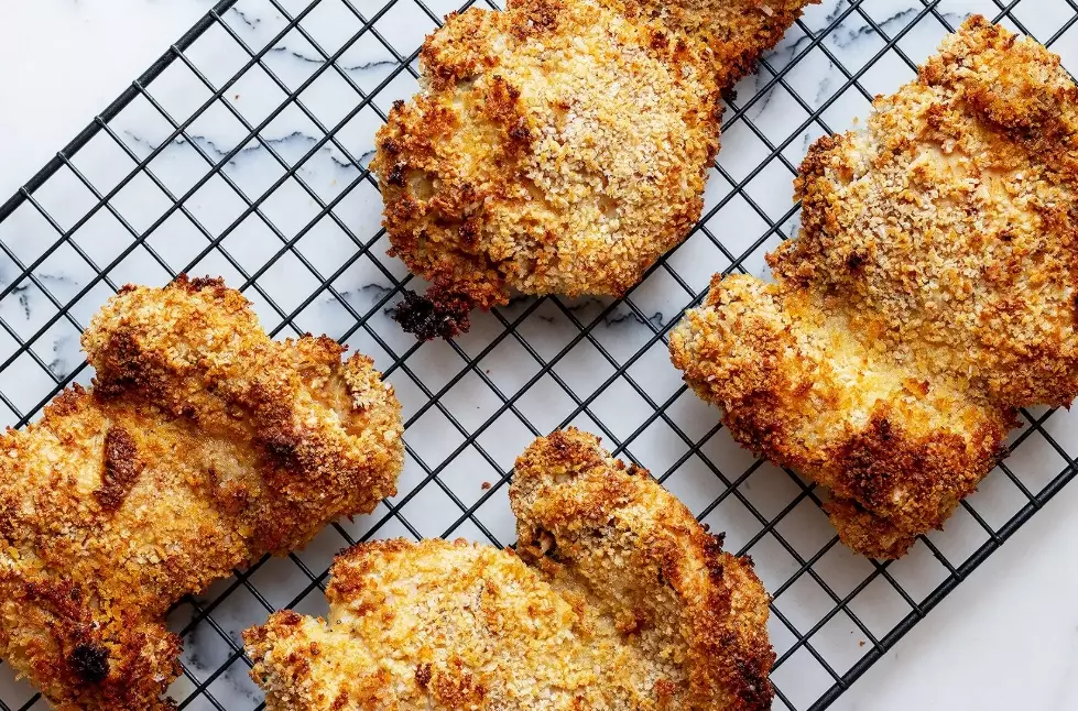 crispy chicken thighs air fryer