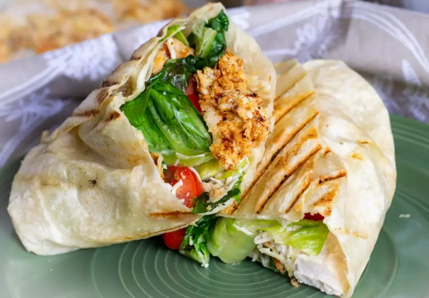 chicken caesar salad wrap recipe chicken caesar salad wrap recipe