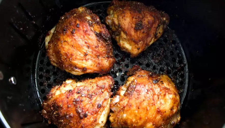 how to cook bone-in chicken thighs in air fryer how to cook bone-in chicken thighs in air fryer