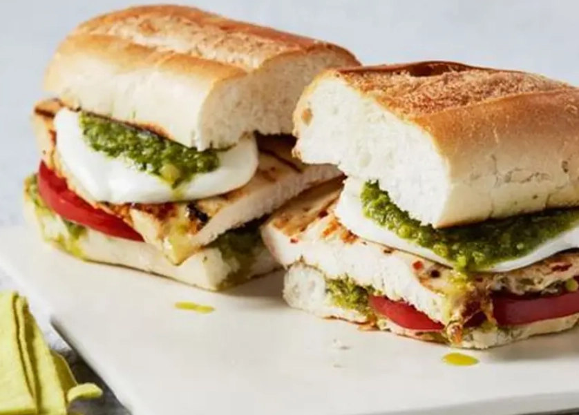 easy pesto chicken sandwich