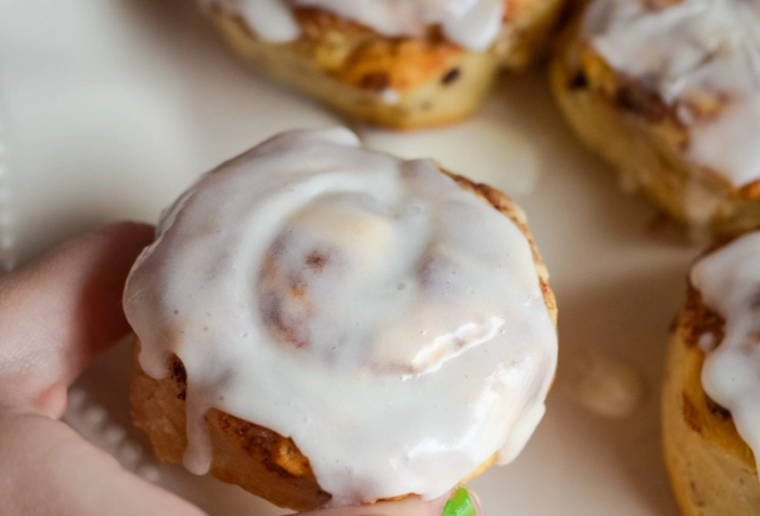 air fryer cinnamon rolls Pillsbury
