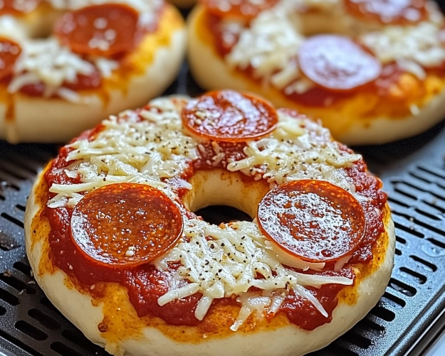 how to make pizza bagels