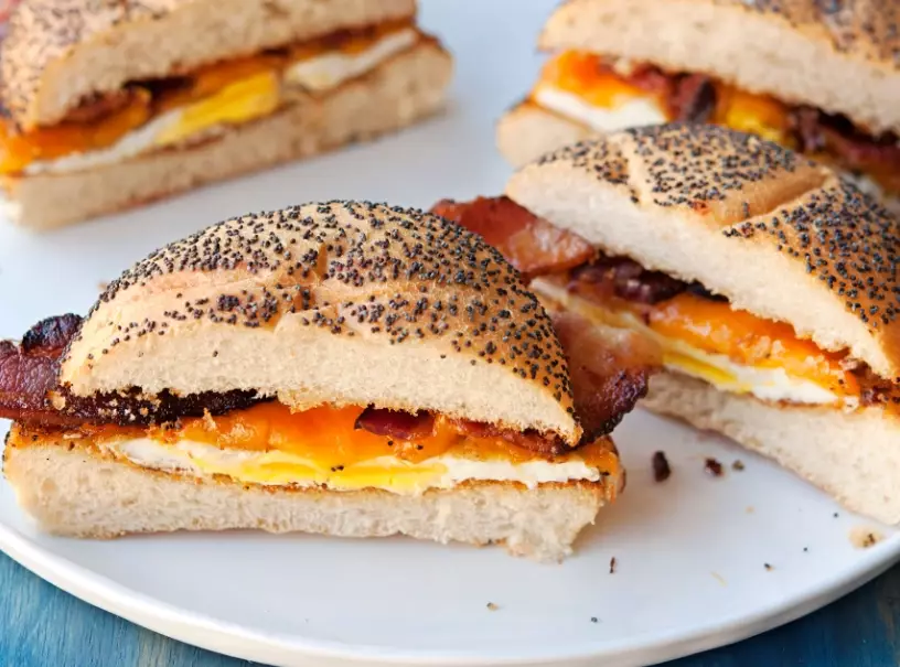 how to make a perfect bacon egg and cheese how to make a perfect bacon egg and cheese