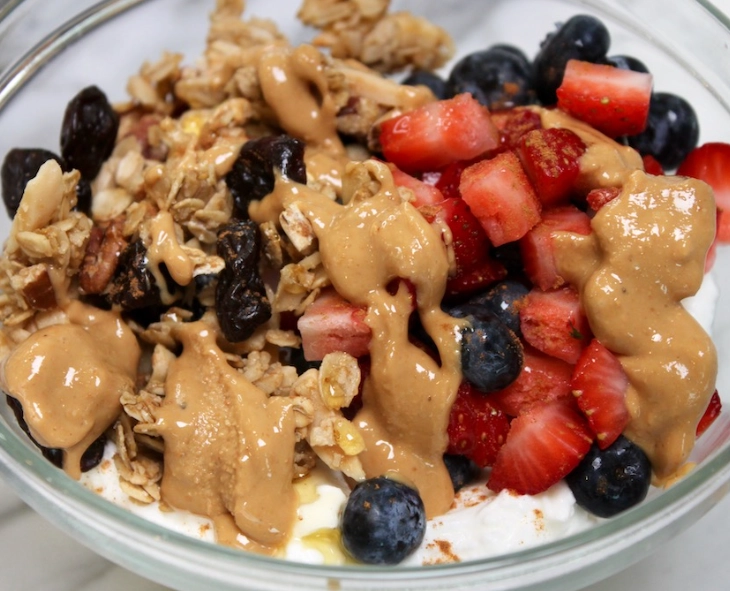 greek yogurt parfait