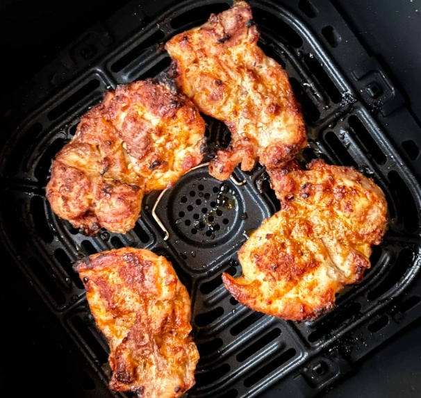 air fryer chicken thighs time and temp
