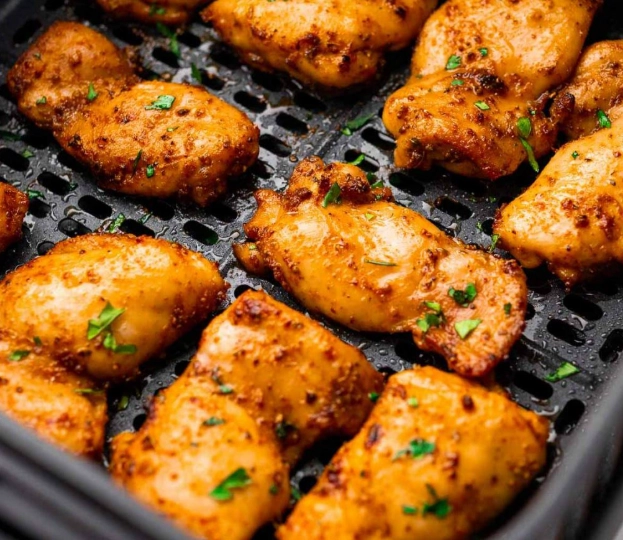 air fryer chicken thighs time and temp