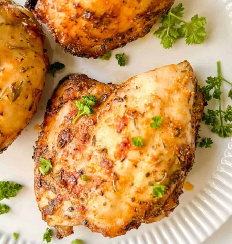 air fryer chicken thighs time and temp