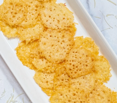 keto parmesan crisps keto parmesan crisps