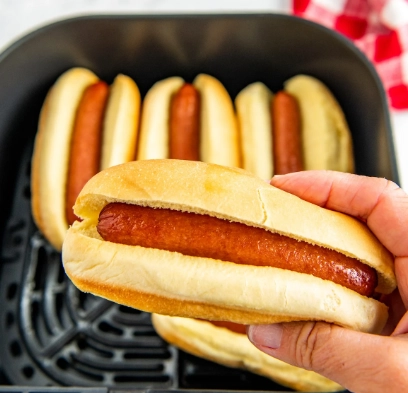 how long to cook hot dogs in air fryer